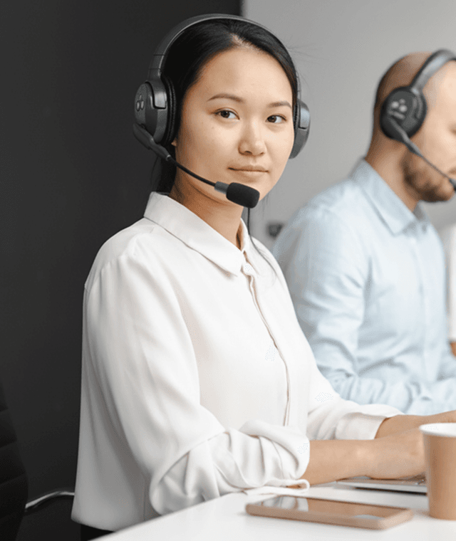 Tim customer support Tomazz siap membantu